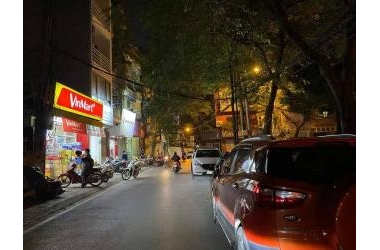 Bán nhà Cầu giấy 120m2 x 8 tầng x MT 6.5m Giá: 22 tỷ